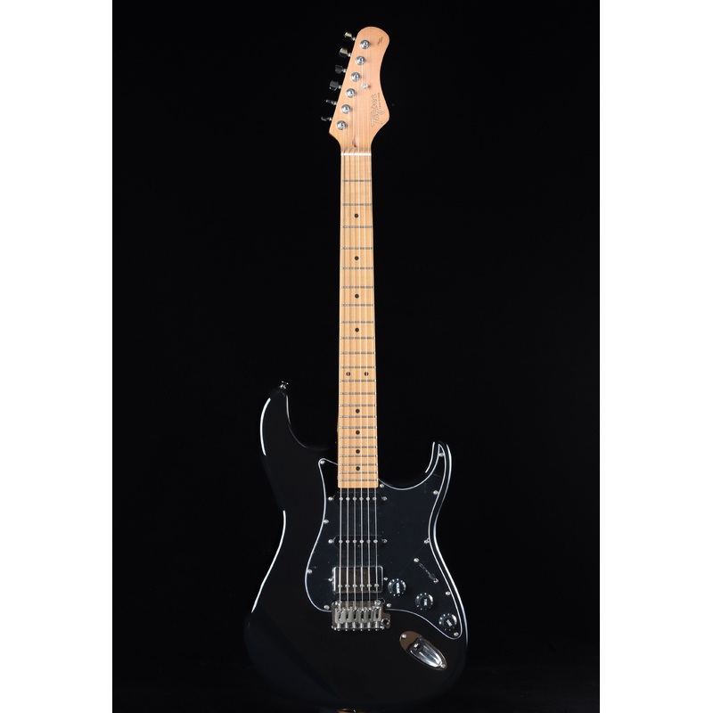 Tagima Classic Series T-640 Super HSS - Black with Black Pickguard