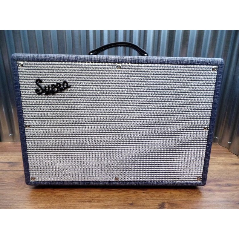 Supro USA 1648RT Saturn Reverb 15 Watt 1x12" Guitar Combo Amplifier