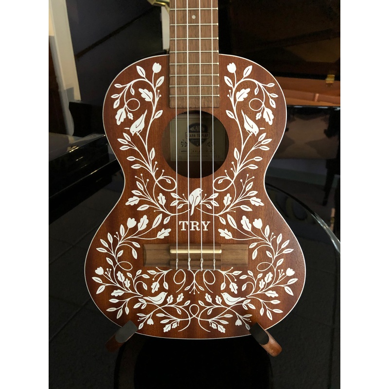 Kala Mandy Harvey TRY Ukulele - Learn To Play Kit