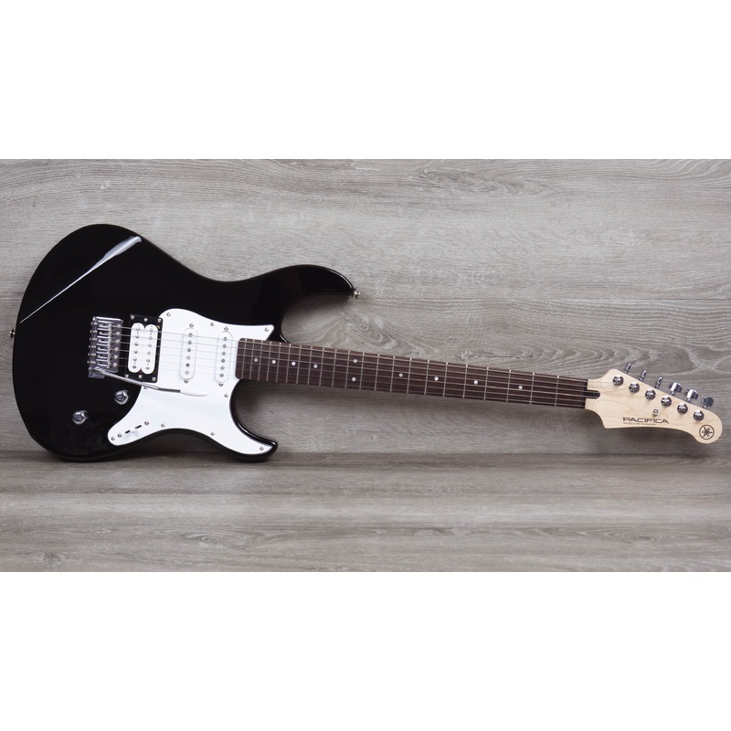 Yamaha Pacifica 112V Electric Guitar, Black