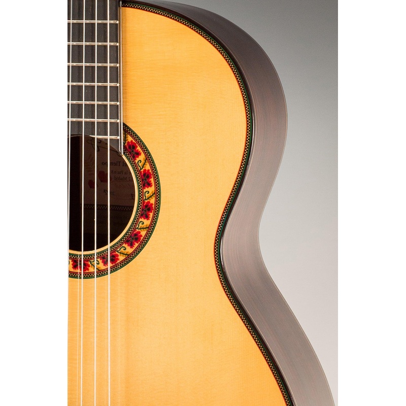 Ramirez Guitarra Del Tiempo Spruce LEFT-HANDED Classical Guitar