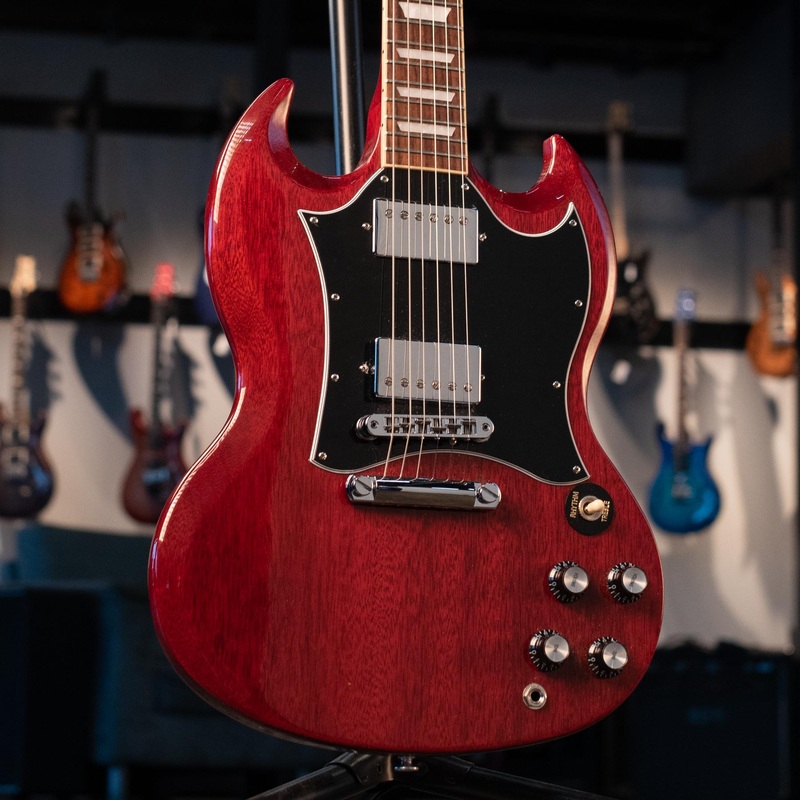 USED GIBSON SG STANDARD 2023 CHERRY W/GIGBAG