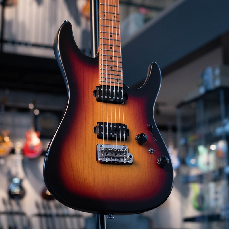 USED IBANEZ AZ2402 TRI-FADE BURST FLAT W/CASE