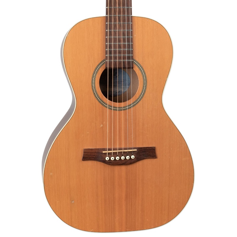 USED SEAGULL COASTLINE GRAND - NATURAL WITH TRIC CASE