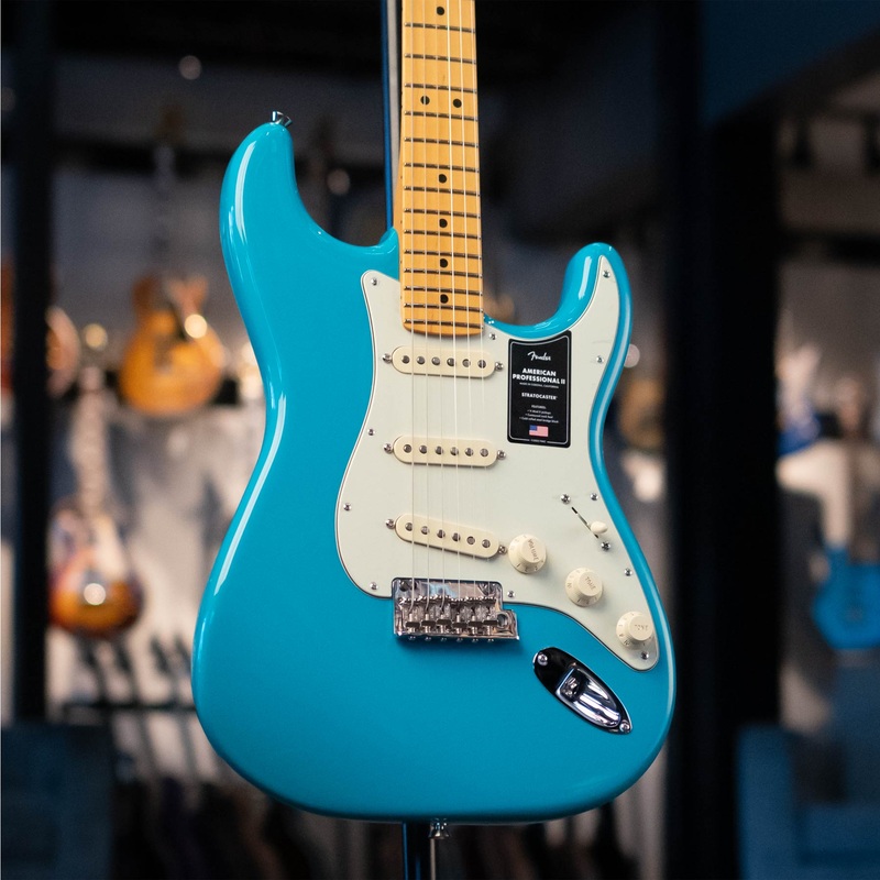 FENDER AMERICAN PROFESSIONAL II STRATOCASTER - MIAMI BLUE MAPLE FINGERBOARD