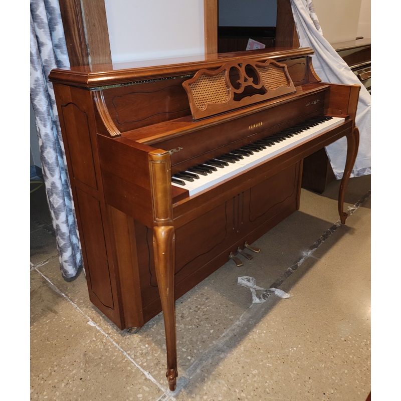 1992 Yamaha 44" M405 Console Piano | Satin Mahogany | SN: T163290 | Used