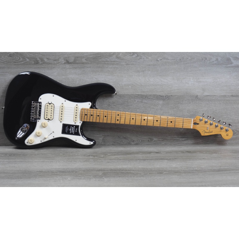Fender Player II Stratocaster HSS, Maple Fingerboard, Black