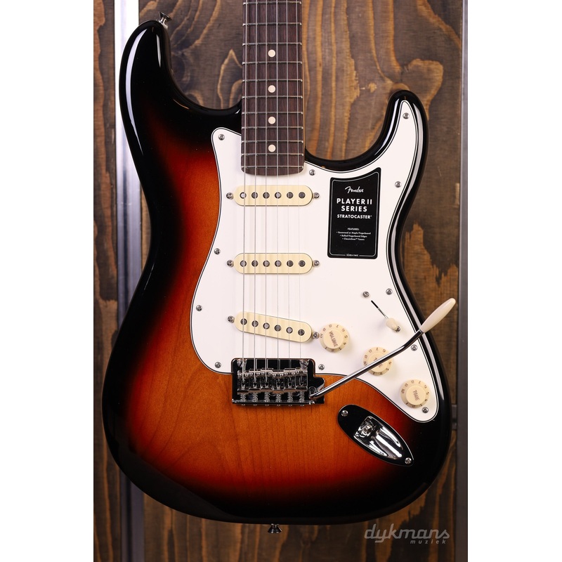 Fender Player II Stratocaster 3-Color Sunburst