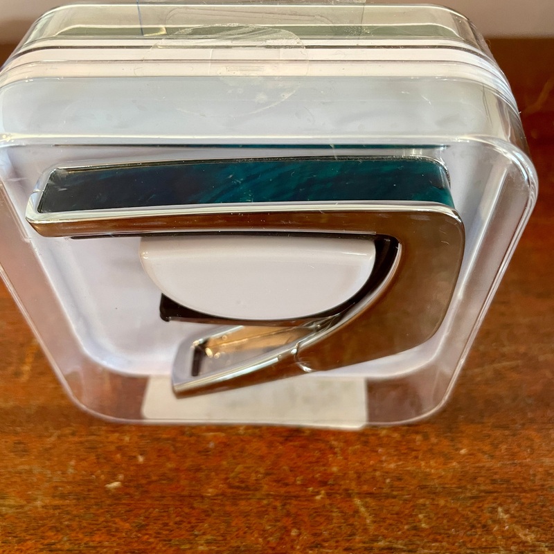 New! Thalia Teal Angel Wing Exotic Shell Capo - Chrome
