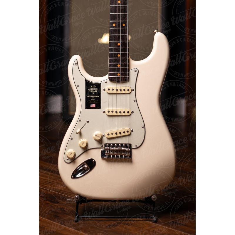 Fender American Vintage II 1961 Stratocaster Left Handed Electric Guitar - Olympic White