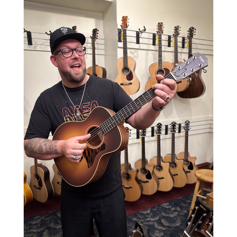 Taylor GS Mini-e Rosewood Sunburst Acoustic-Electric Guitar & Gigbag