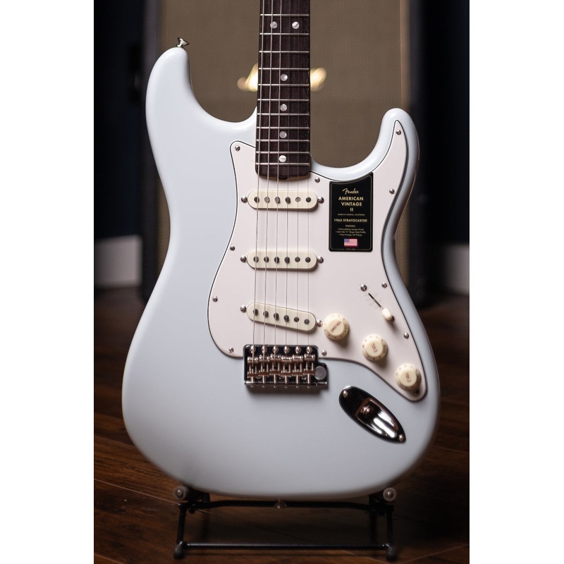 Fender American Vintage II 1965 Stratocaster Electric Guitar - Sonic Blue