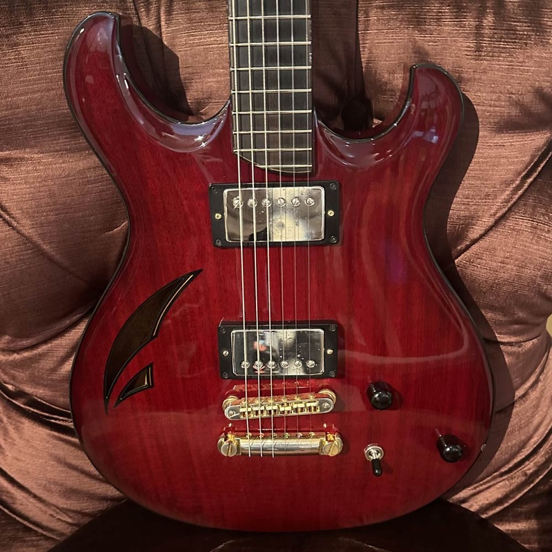 Artinger 2006 Custom Mahogany Carved Top Semi-Hollow Body Electric Guitar w/ Case (Pre-Owned)