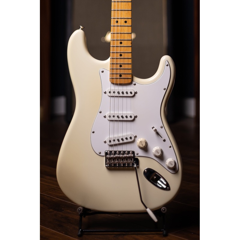 1997 Fender Jimi Hendrix Voodoo Stratocaster Electric Guitar - Vintage White