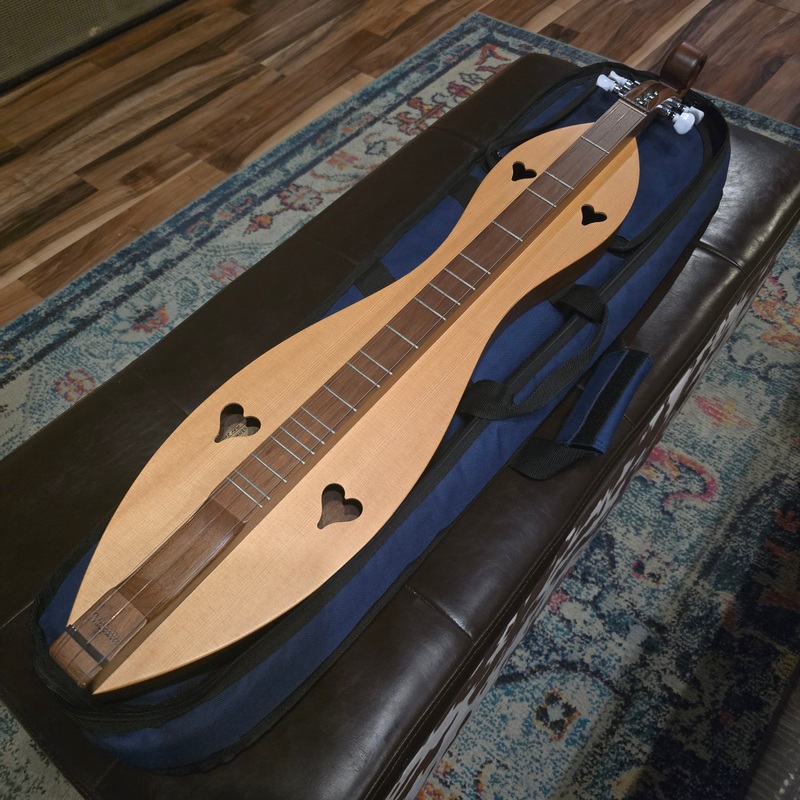 2011 McSpadden 4SHWS Walnut / Spruce Mountain Dulcimer w/ Gig Bag