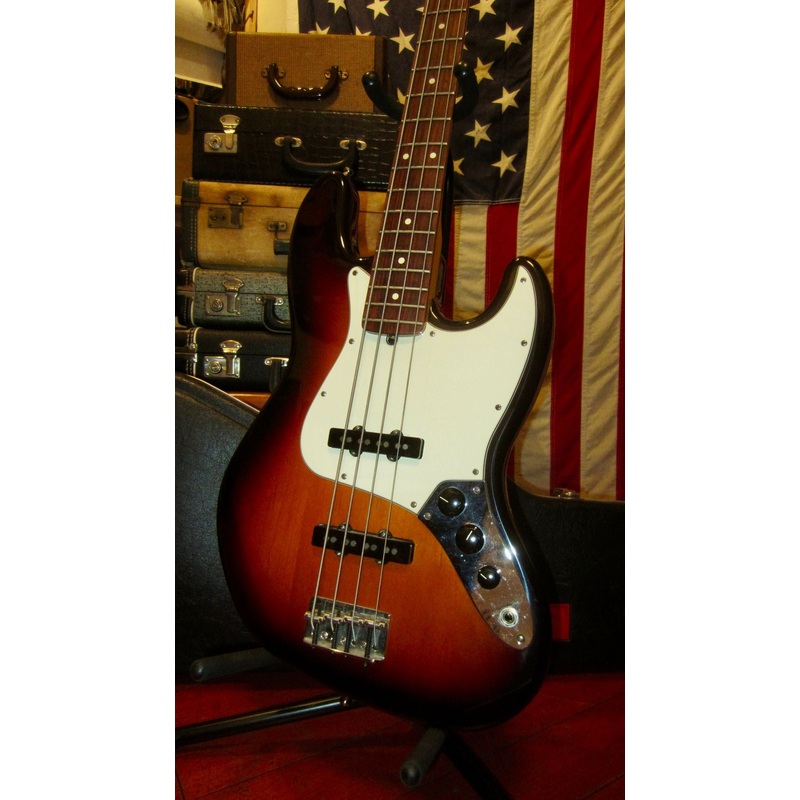 1997 Fender American Standard Jazz Bass Sunburst w/ Original Hardshell Case