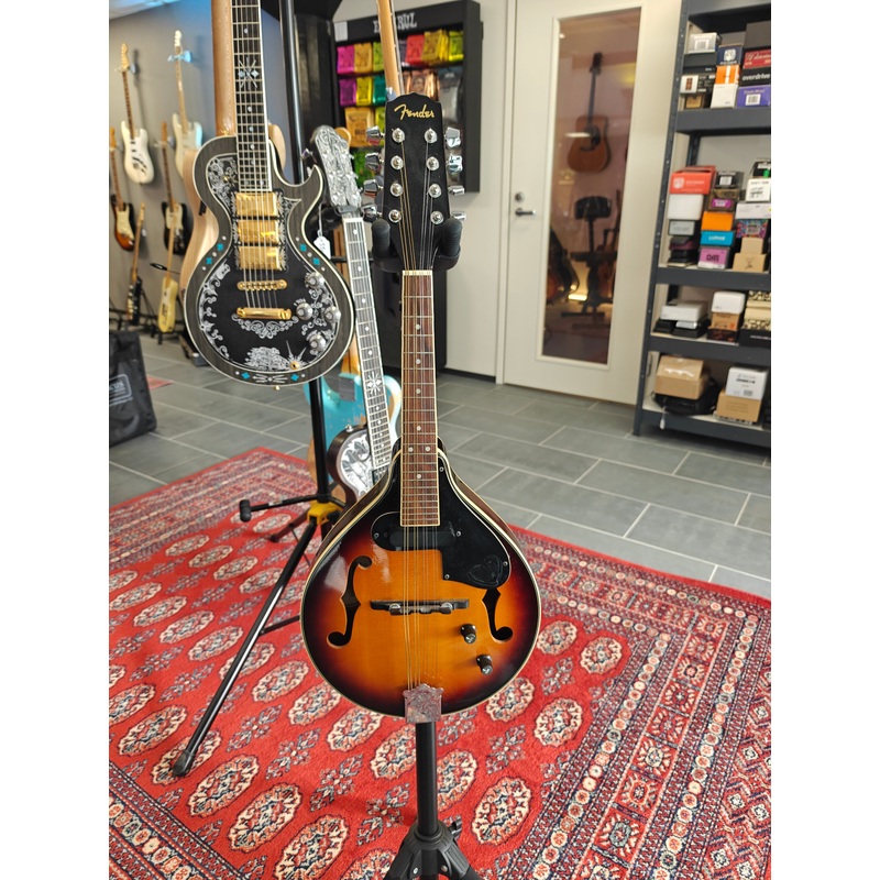 Fender Mandolin FM-52E