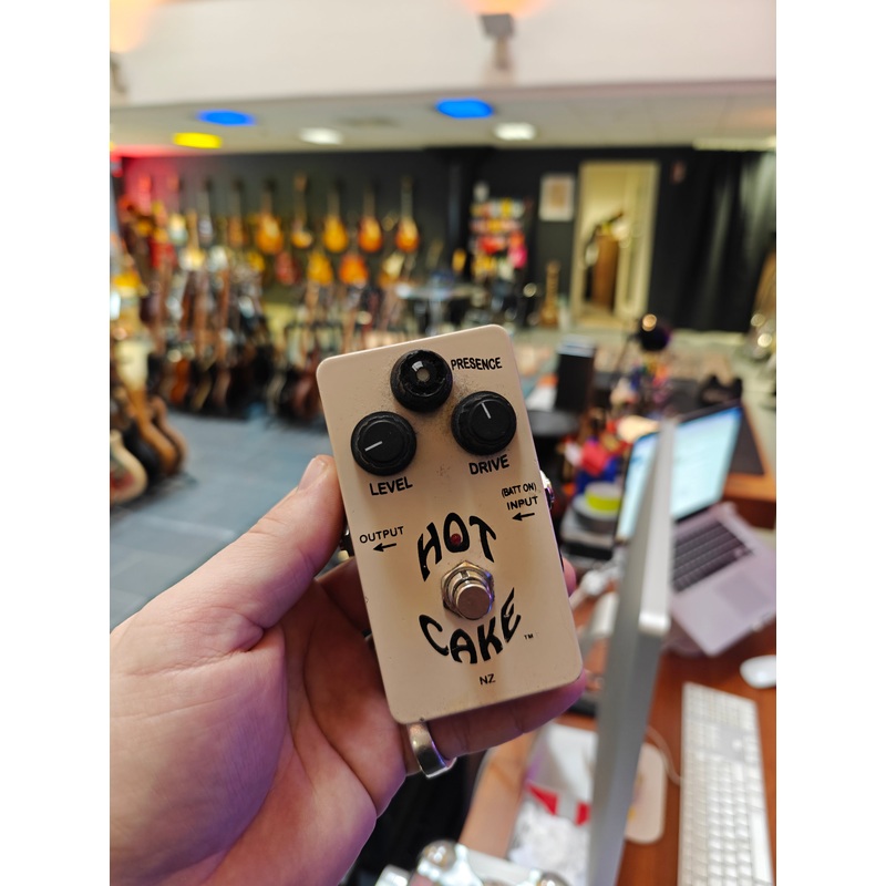 Crowther Audio Hot Cake 2009 serial n:o 060990