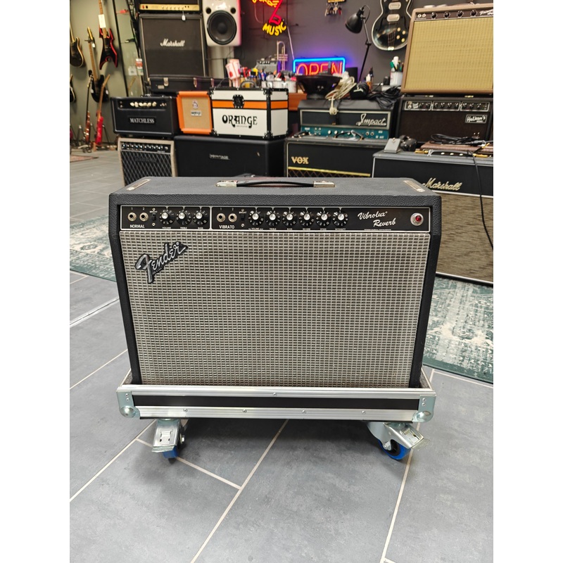 Fender Vibrolux Reverb 1980-1982 w/Flight Case