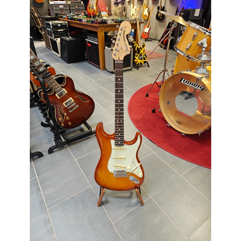 Fender American Performer Stratocaster RW HBST