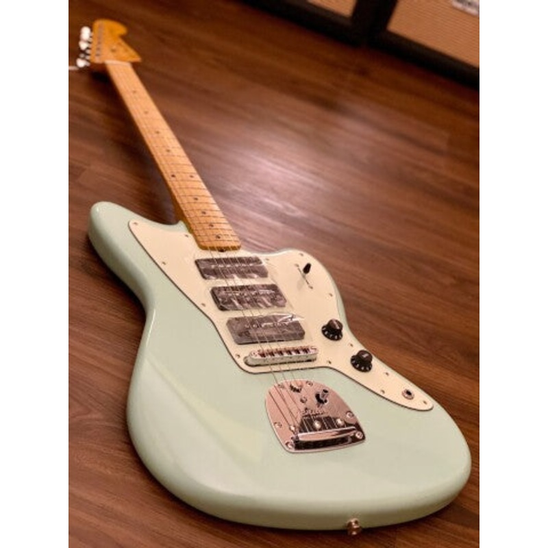 Fender Noventa Jazzmaster - Surf Green with Maple Fingerboard