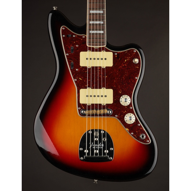 Fender Custom Shop 1967 Jazzmaster Bleached 3-Color Sunburst/DLX Closet Classic (NOS, 2024)