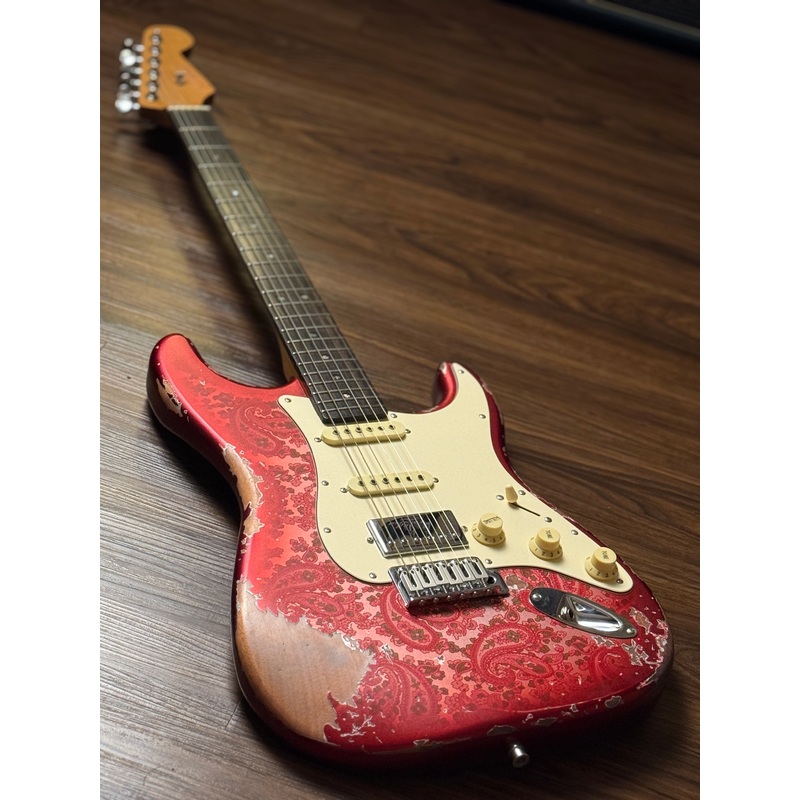 Dhatarattha Classic DST HSS in Pink Paisley with Rosewood FB and Nitrocellulose Lacquer Relic