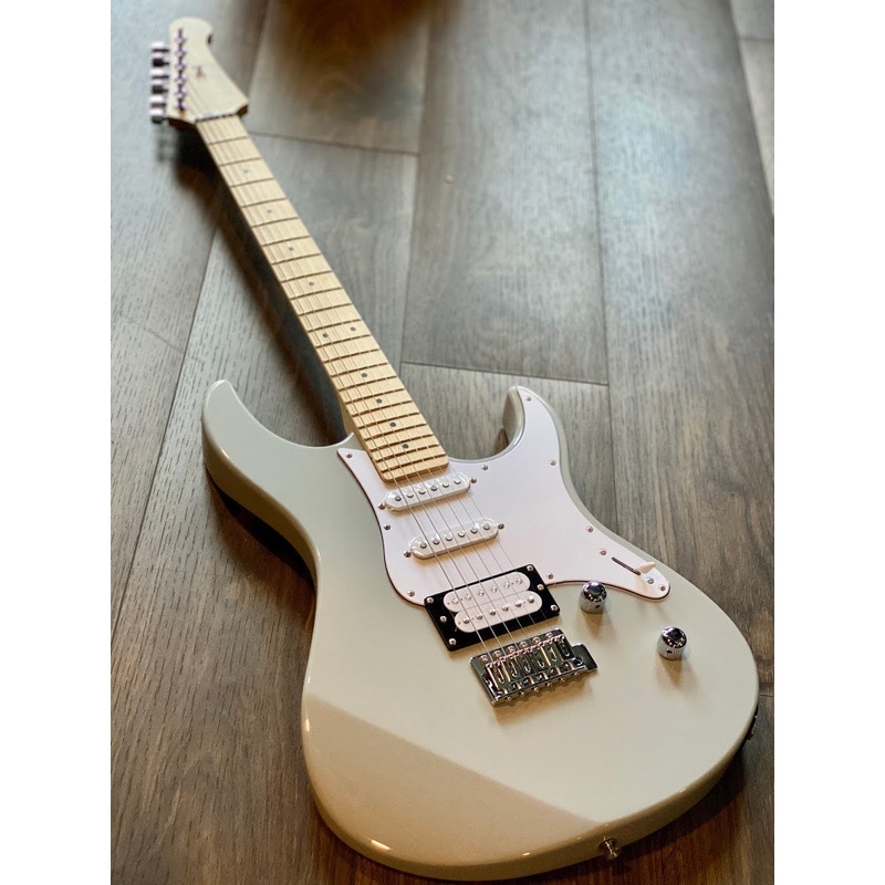 Yamaha PAC112VM Pacifica - Grey