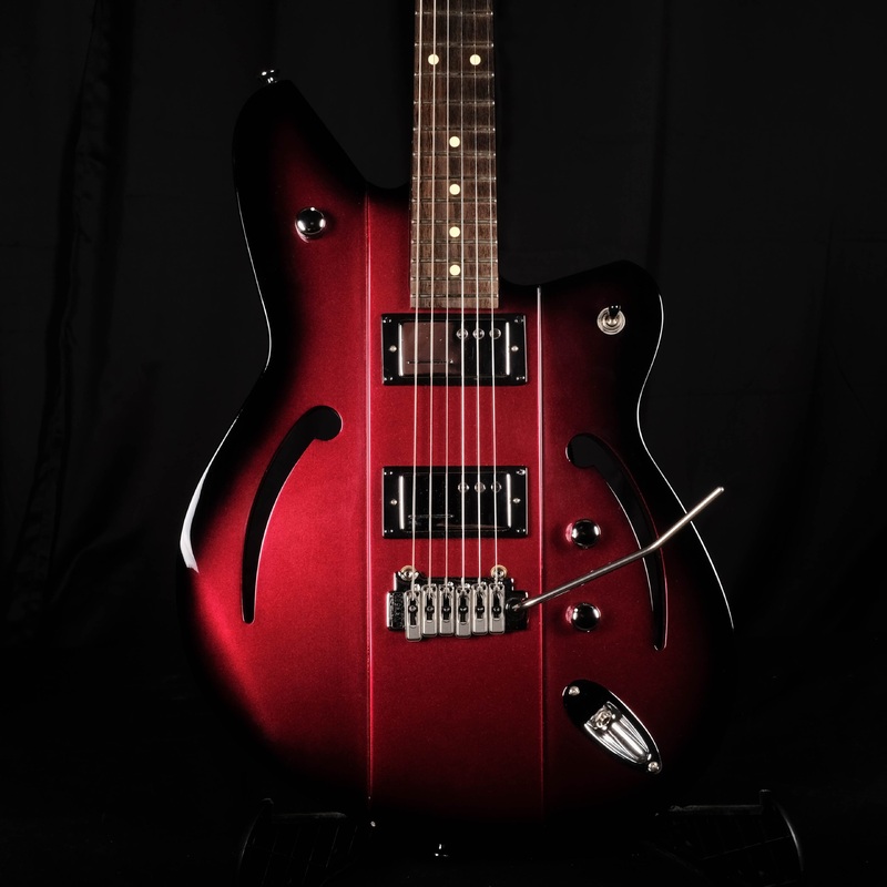 Used Reverend AirSonic W Metallic Red Burst Electric Guitar With HSC