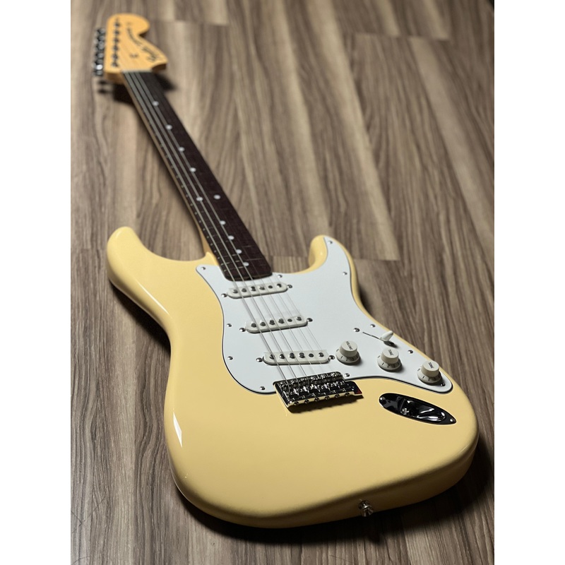 Fender MIJ FSR Collection Traditional Late 60s Stratocaster with RW FB in Vintage White JD23029142