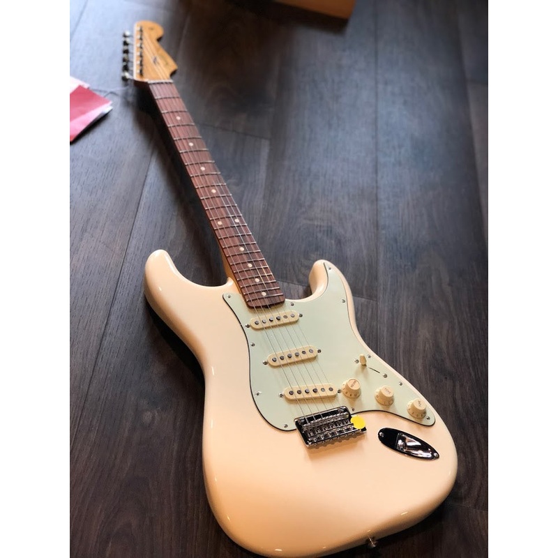 Fender Vintera `60s Stratocaster Modified - Olympic White