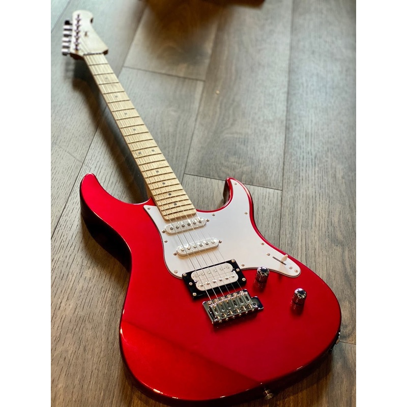 Yamaha PAC112VM Pacifica - Red Metallic