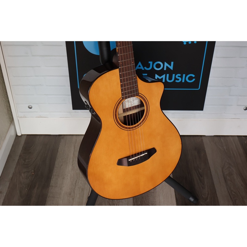 Breedlove PFCA18CEEUIR CC230207288 Performer Pro Concertina CE Acoustic-Electric Guitar Aged Toner