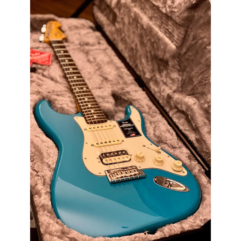 Fender American Professional II Stratocaster HSS with Rosewood FB - Miami Blue
