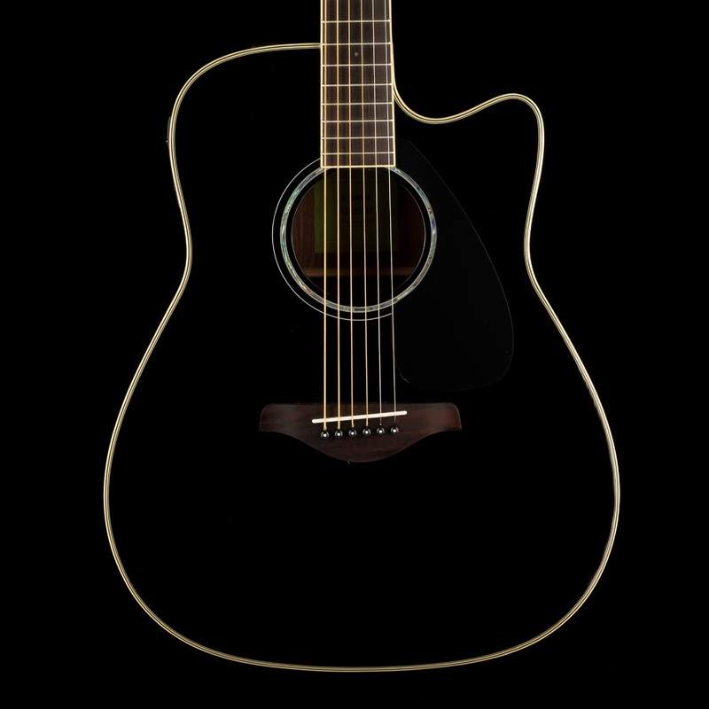 Pre Owned Yamaha FGX830C Dreadnought Cutaway Black With Case