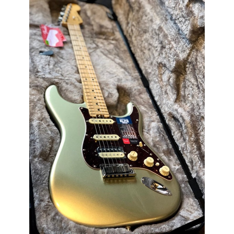 Fender American Elite Stratocaster HSS Shawbucker - Champagne with Maple FB