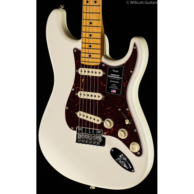 Fender American Professional II Stratocaster Maple Fingerboard Olympic White (851)