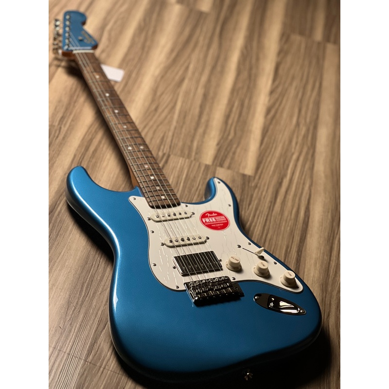 Squier Limited Ed Classic Vibe 60s Stratocaster HSS with Laurel FB in Lake Placid Blue