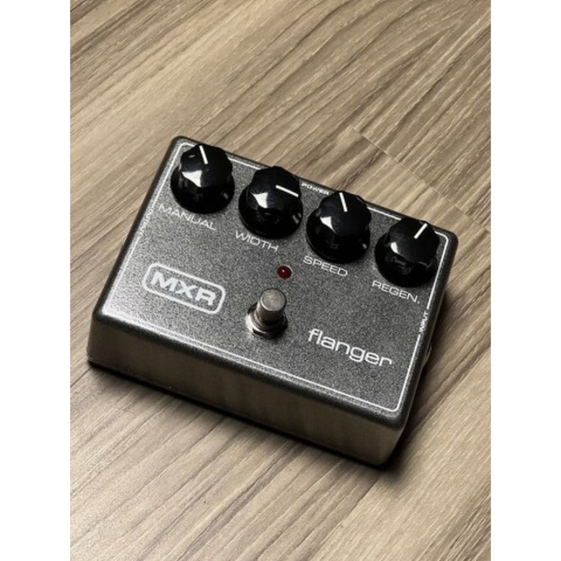 MXR M-117RE Flanger
