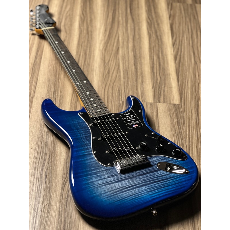 Fender American Ultra Limited Edition Stratocaster with Ebony FB in Denim Burst US23002770