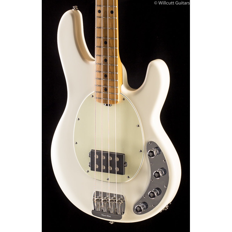 Ernie Ball Music Man StingRay Ivory White