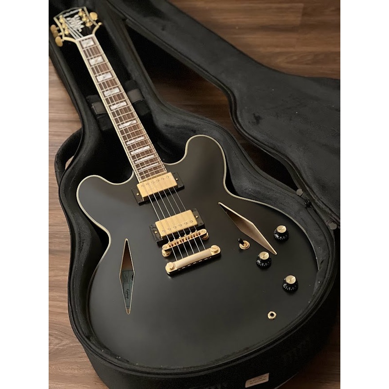 Epiphone Emily Wolfe Sheraton Stealth Semi-Hollow in Black Aged Gloss