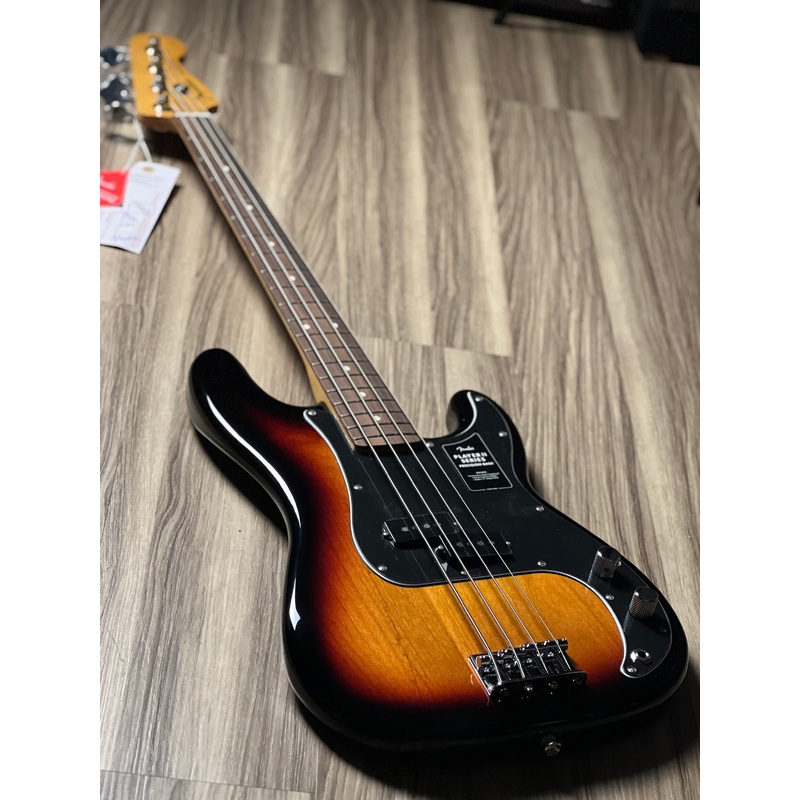 Fender Player II Precision Bass Guitar With RW FB In 3 Tone Sunburst