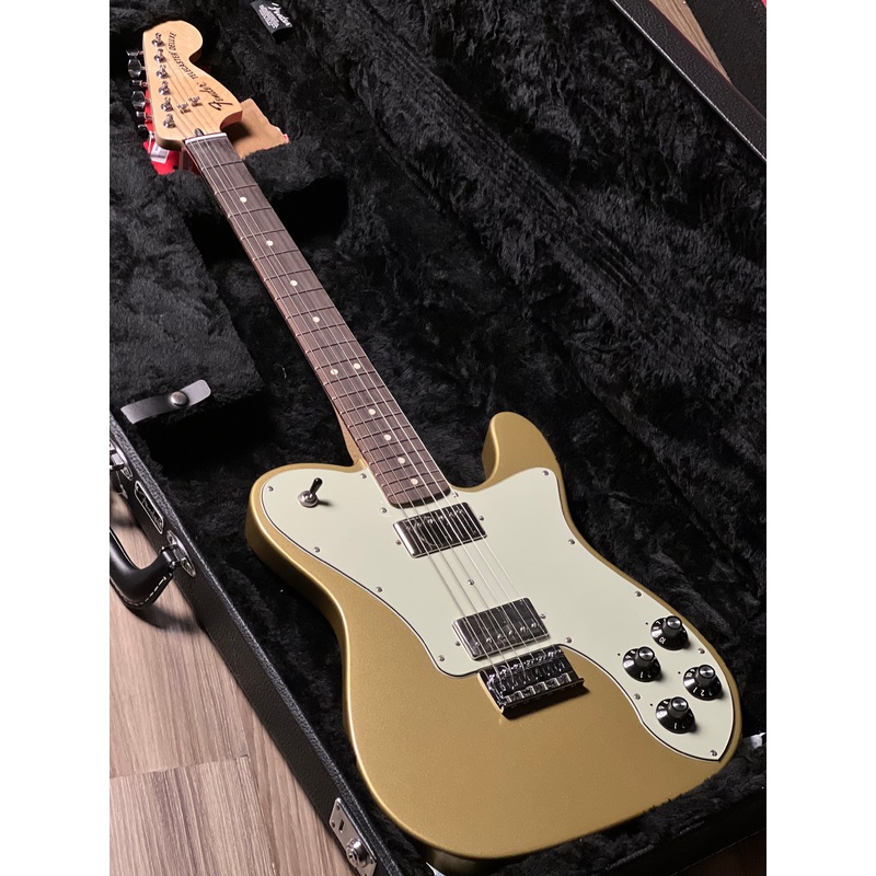 Fender Chris Shiflett Telecaster Deluxe with Case in Shoreline Gold MX22072937