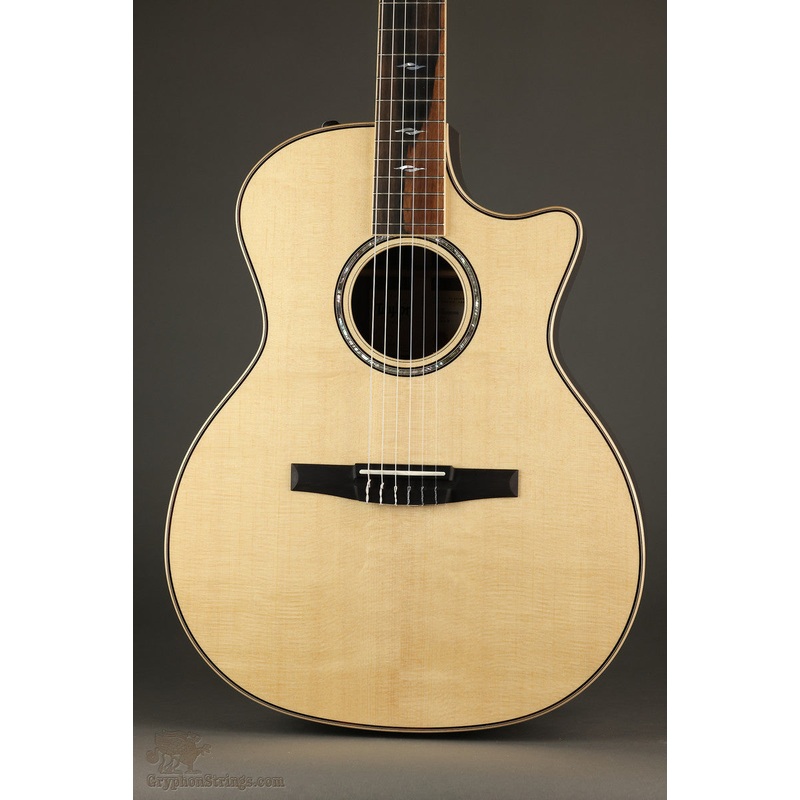 Taylor Guitars 814ce-N Nylon String Acoustic Electric Guitar - New