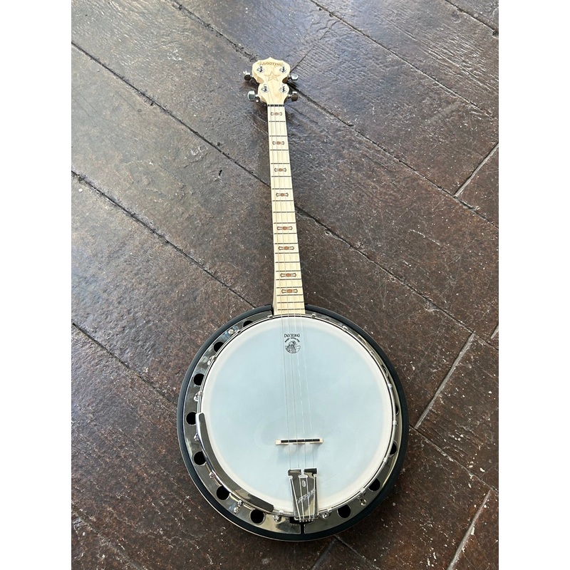 Deering Goodtime 19-fret Tenor Banjo with Resonator