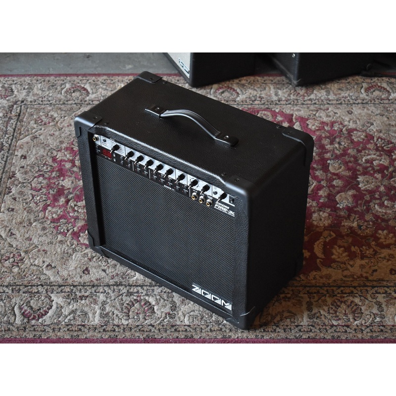 Zoom Fire-30 Modeling Guitar Amplifier Combo