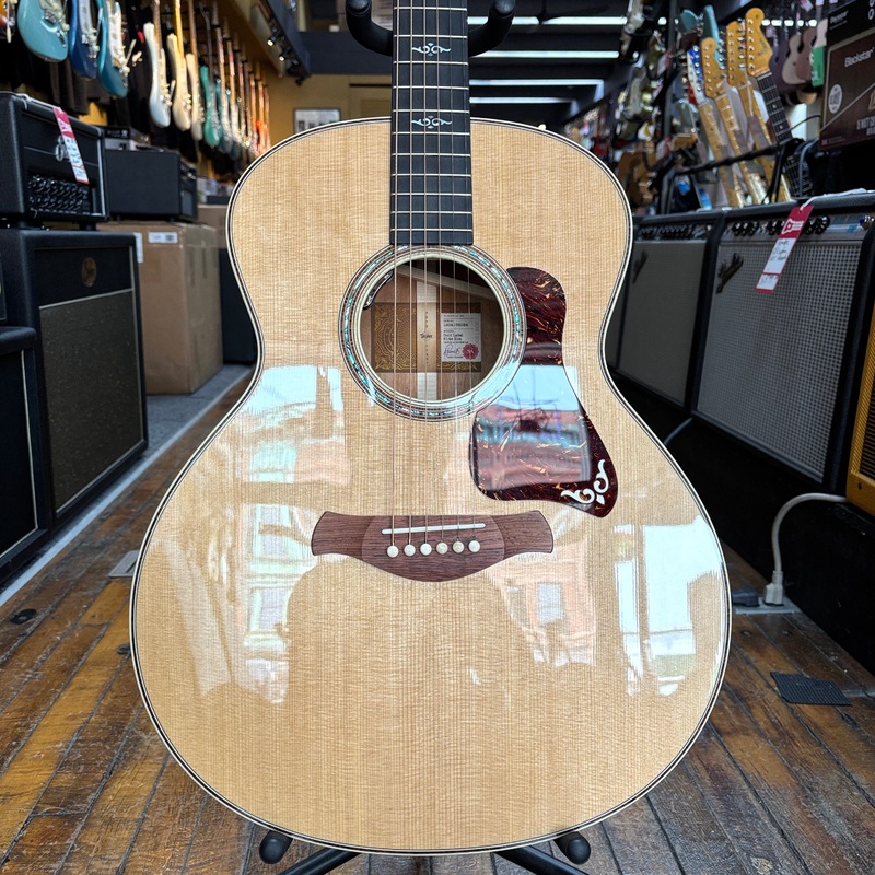 Taylor Gold Label 814e Koa Acoustic-electric Guitar w/Hard Case