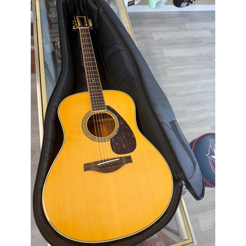 Yamaha LL6M Acoustic Guitar