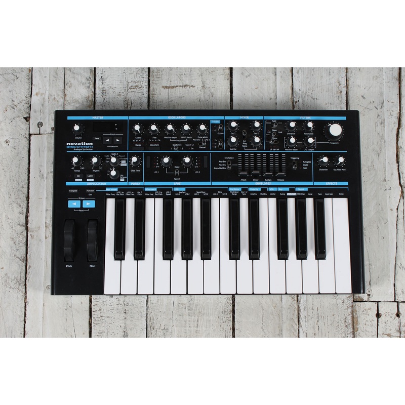 Novation Bass Station II Analog Synthesizer 25 Key Synthesizer with Gig Bag